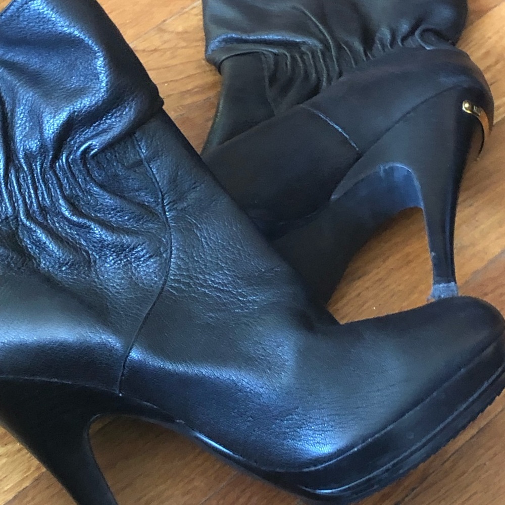 Michael Kors Black Leather Booties Size 8